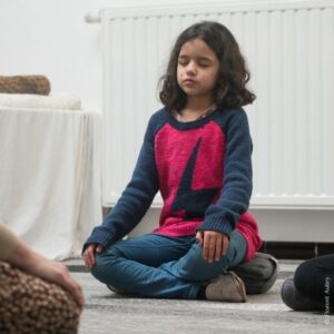 ambiance-6-12-ans-temps-meditation-matin-ecole-montessori-epinal